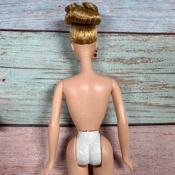 Lot of 4 Barbies Winter Splendor Sleeping Beauty Romantic Interlude Puerto Rico - Picture 10 of 10